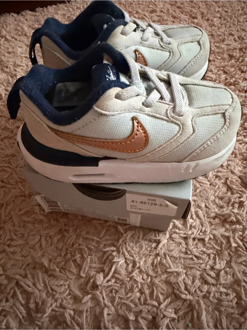Nike Kids Cream and Navy Low-Top Sneakers with Gold Swoosh
